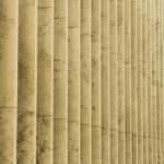 New York wall repetition pillars
