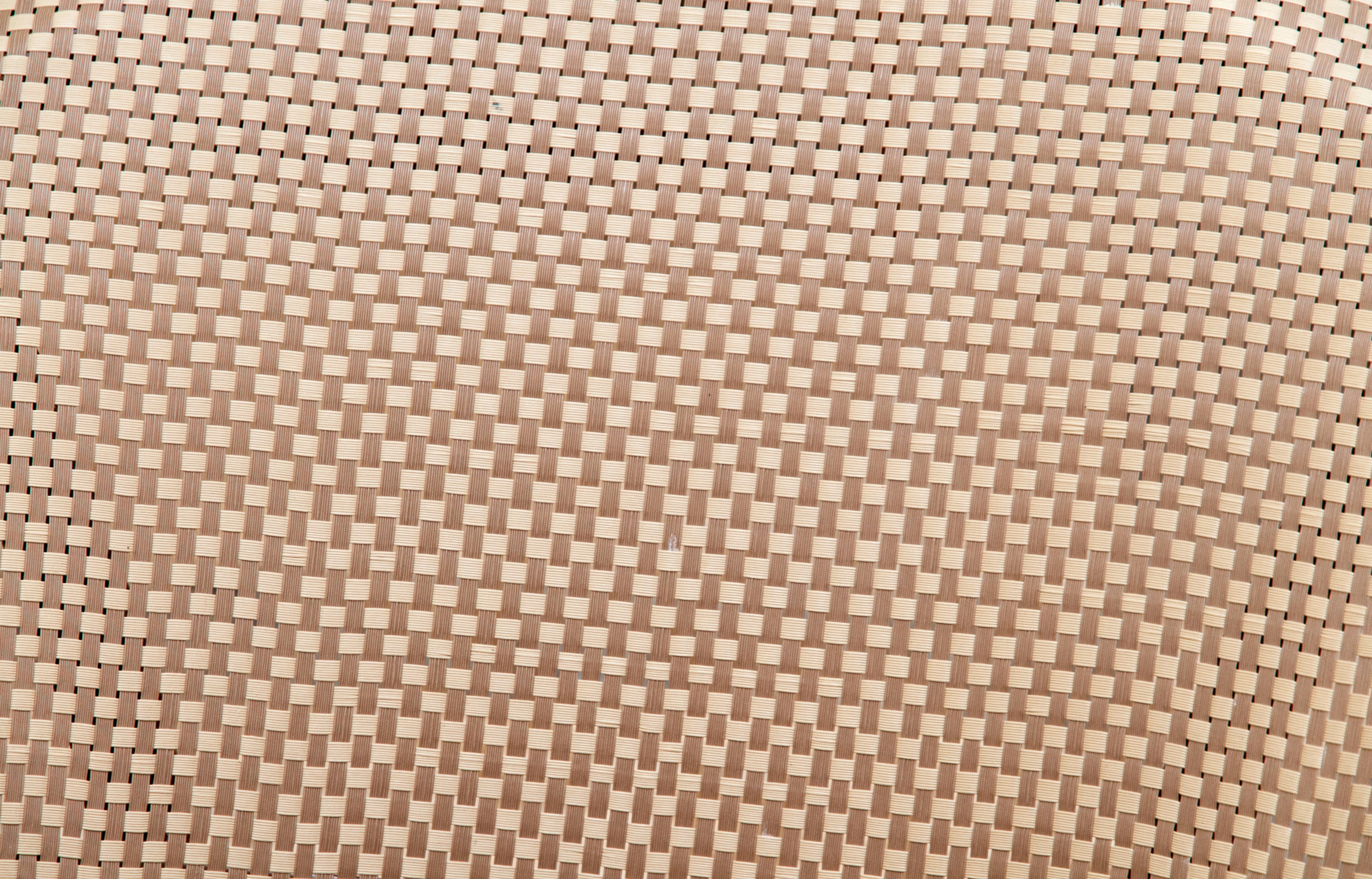 Plastic woven pattern